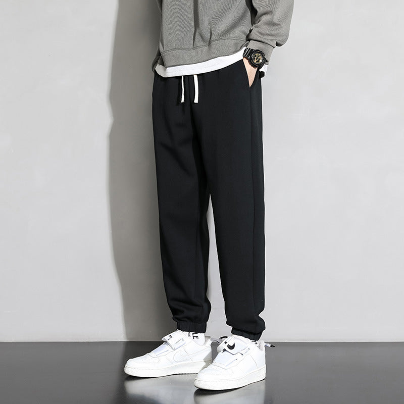 Casual sweatpants for men with elastic waistband and side pockets Chic and Style