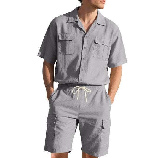 Tenue de loisirs pour hommes avec chemise décontractée et shorts cargo pratiques Chic und Stil
