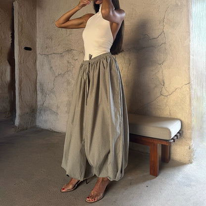 Casual women's pants with a voluminous cut and Vichy pattern Chic und Stil