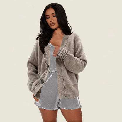 Dames cardigan avec décolleté en V profond et poches Chic und Stil