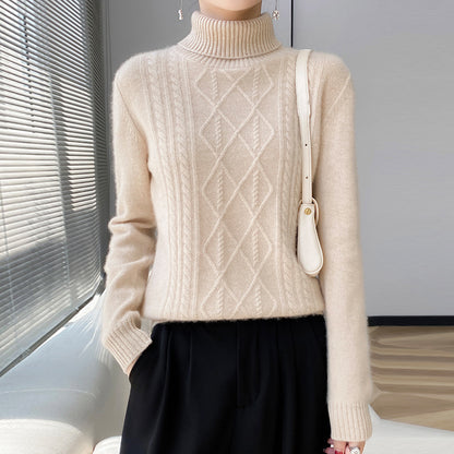 Pull à col montant pour femmes avec motif en torsades Chic und Stil
