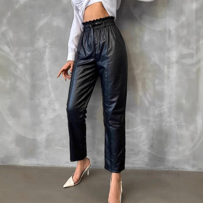 High-waisted faux leather pants for ladies with belt Chic und Stil