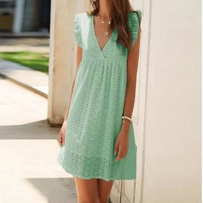 Robe d'été aérienne pour femmes avec un décolleté en V raffiné et des manches bouffantes Chic und Stil