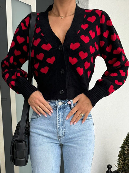 Dame cardigan avec motif en forme de cœur et boutons décoratifs Chic und Stil