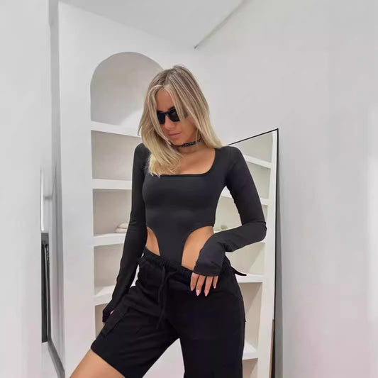 Body sculptant pour femme avec des détails découpés créatifs et des manches longues Chic und Stil
