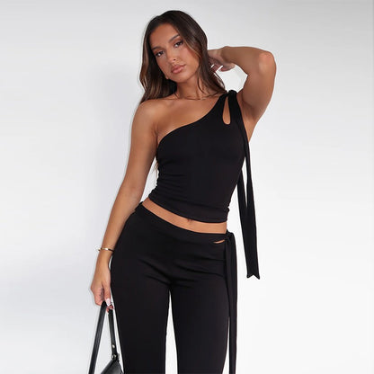 Haut à une épaule pour femmes avec détail noué Chic und Stil