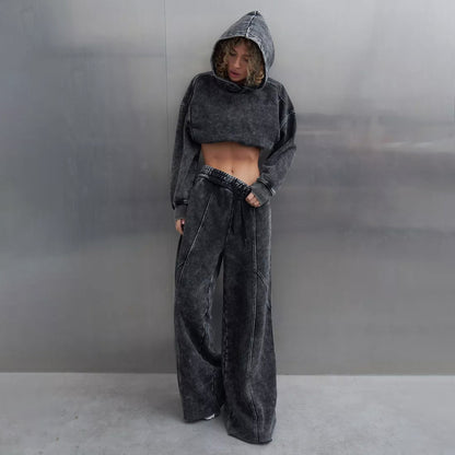 Urban loungewear set for women with cropped hoodie and wide pants Chic and Style