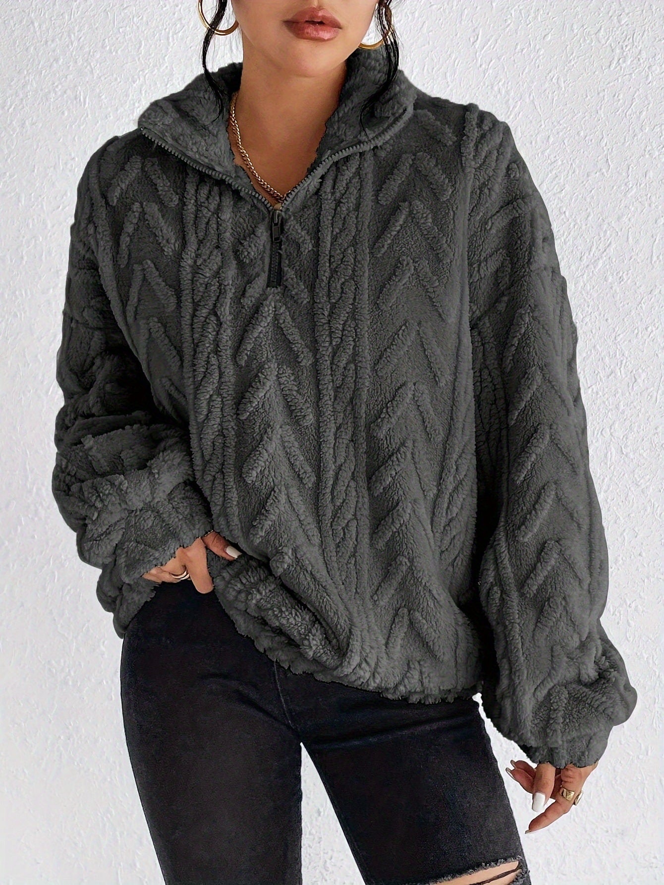 Dames Pull-over oversized pelucheux avec fermeture éclair et structure côtelée Chic und Stil
