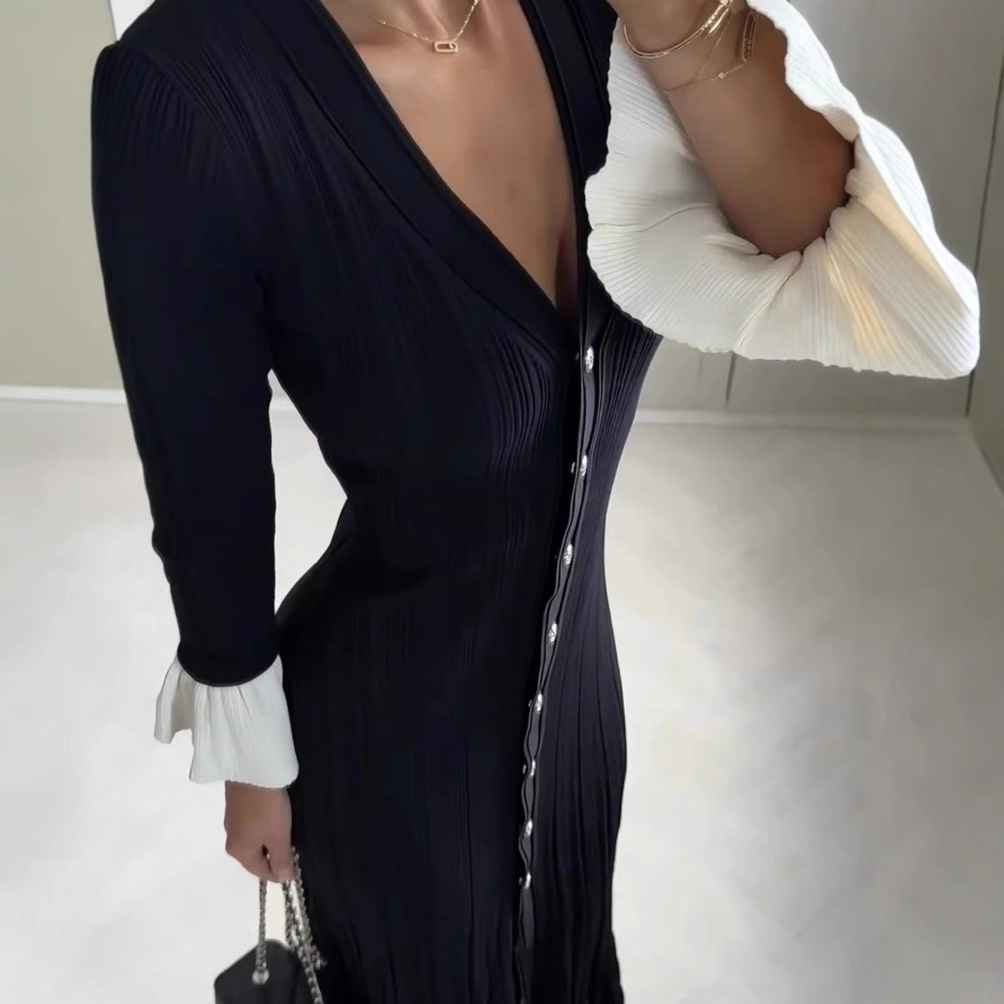 Robe maxi pour femmes avec des manches à volants élégantes et des détails de boutons Chic und Stil