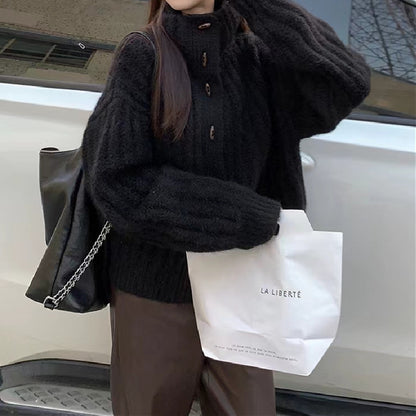 Pull en tricot douillet pour femmes avec col montant et détails de boutons Chic und Stil