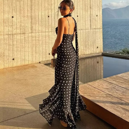 Robe d'été pour femmes avec un design à pois ludique et un ourlet froncé raffiné Chic und Stil