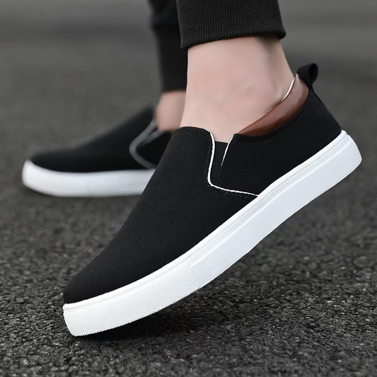 Baskets slip-on confortables pour femmes avec une structure de surface respirante Chic und Stil