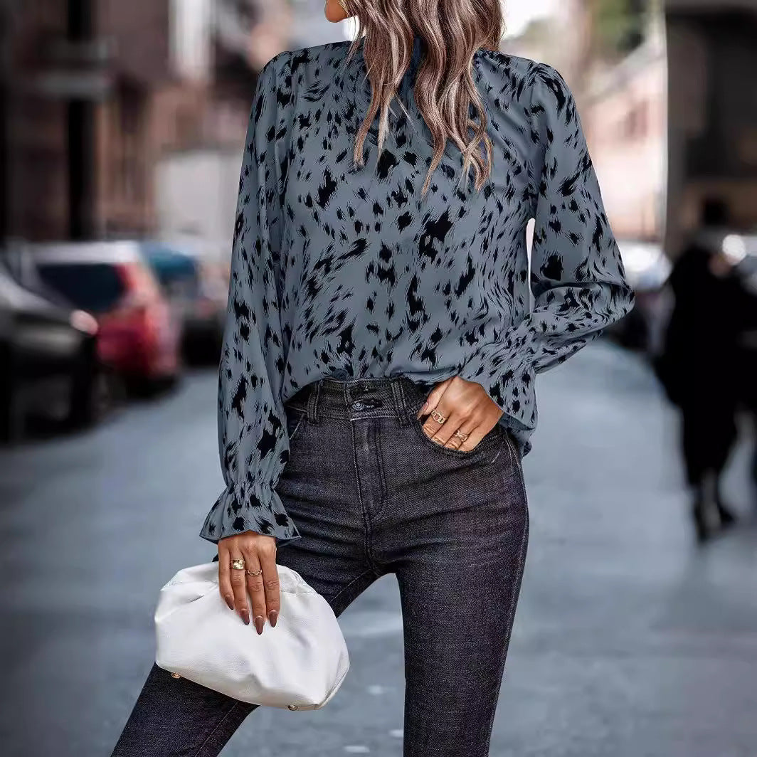 Chemisier pour femmes avec col volant et motif animalier Chic und Stil