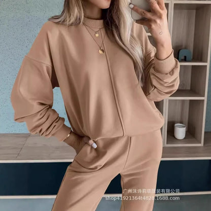 Chic and Style women's casual sweatshirt and jogger pants set