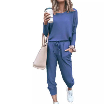 Women's Comfortable Jumpsuit with Fashionable Round Neck and Adjustable Belt - Chic and Stylish