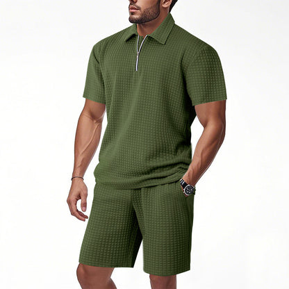 Homme polo à manches courtes moderne avec design contemporain et shorts élastiques Chic und Stil