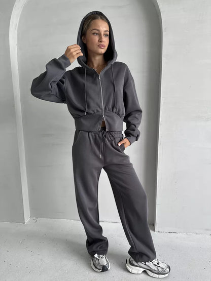 Chic Hoodie Sweatshirt Set and Jogging Pants for Women