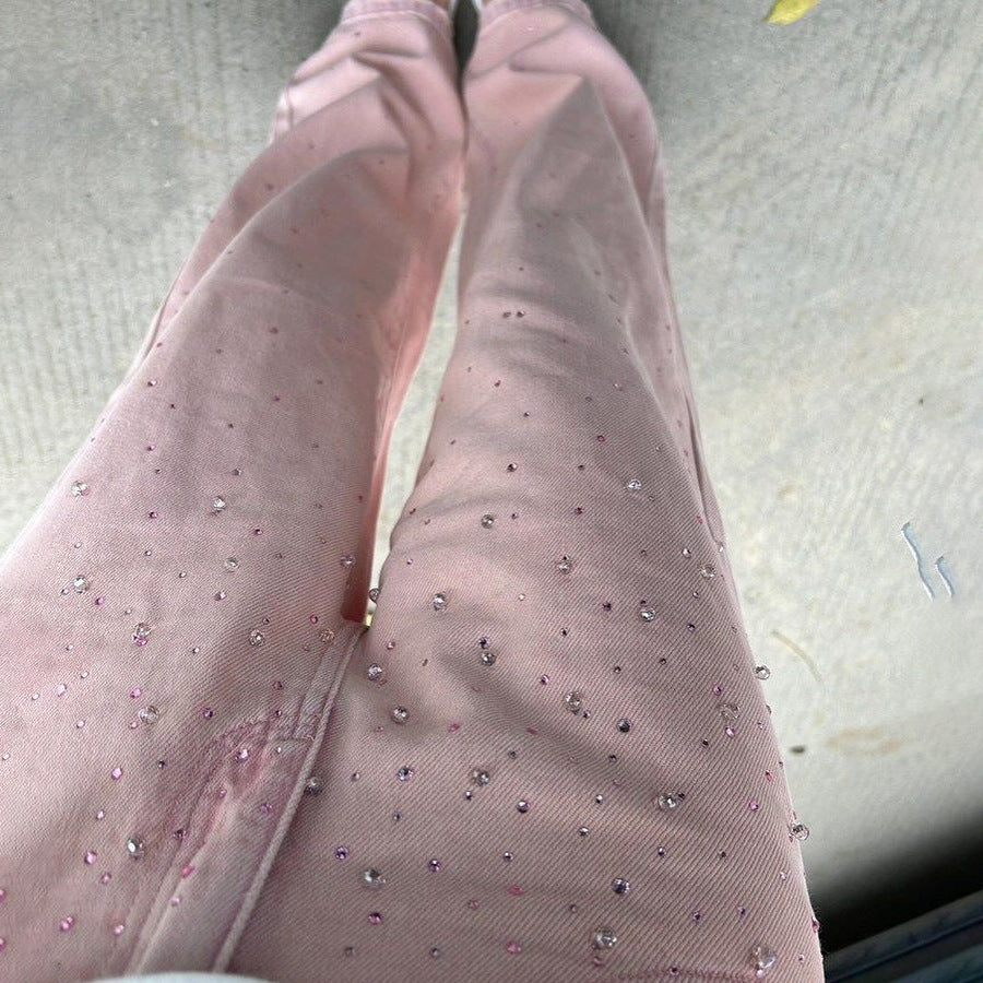 Women's denim pants with elegant pearl embellishments and a trendy cut Chic und Stil