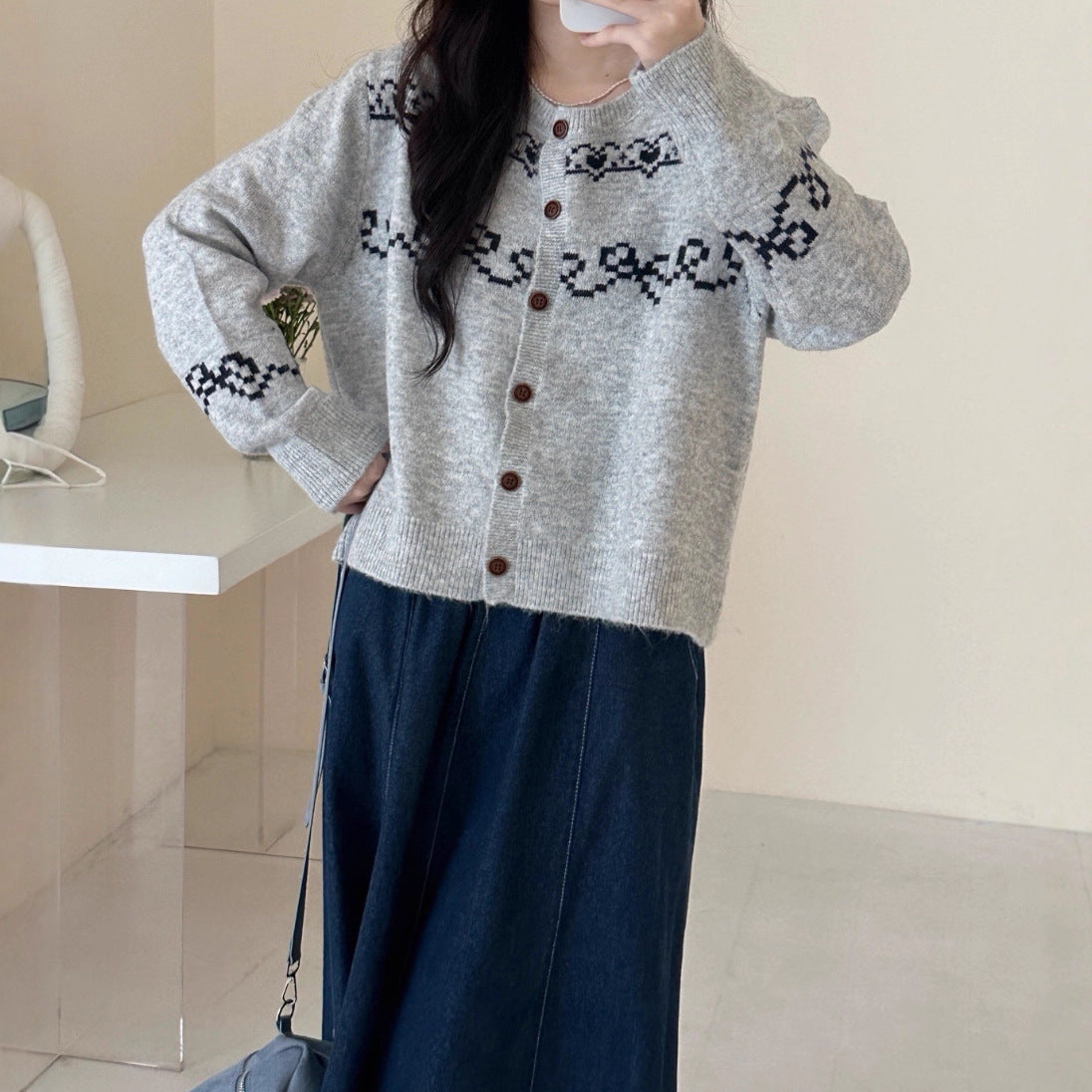 Dames Cardigan en tricot douillet avec motif unique Chic und Stil