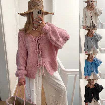 Dames Gilet en tricot douillet avec des liens décoratifs Chic und Stil