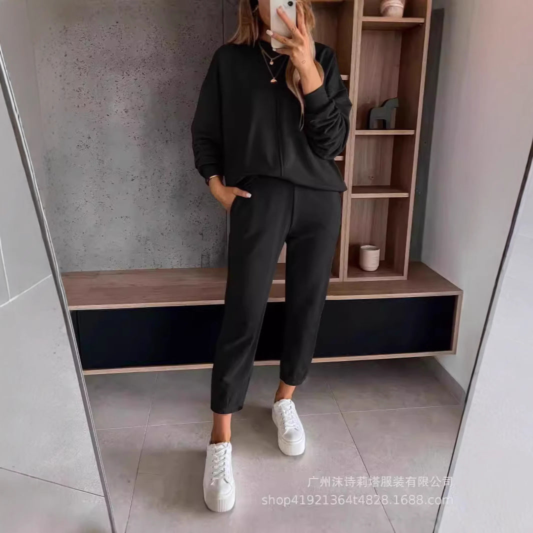 Chic and Style women's casual sweatshirt and jogger pants set