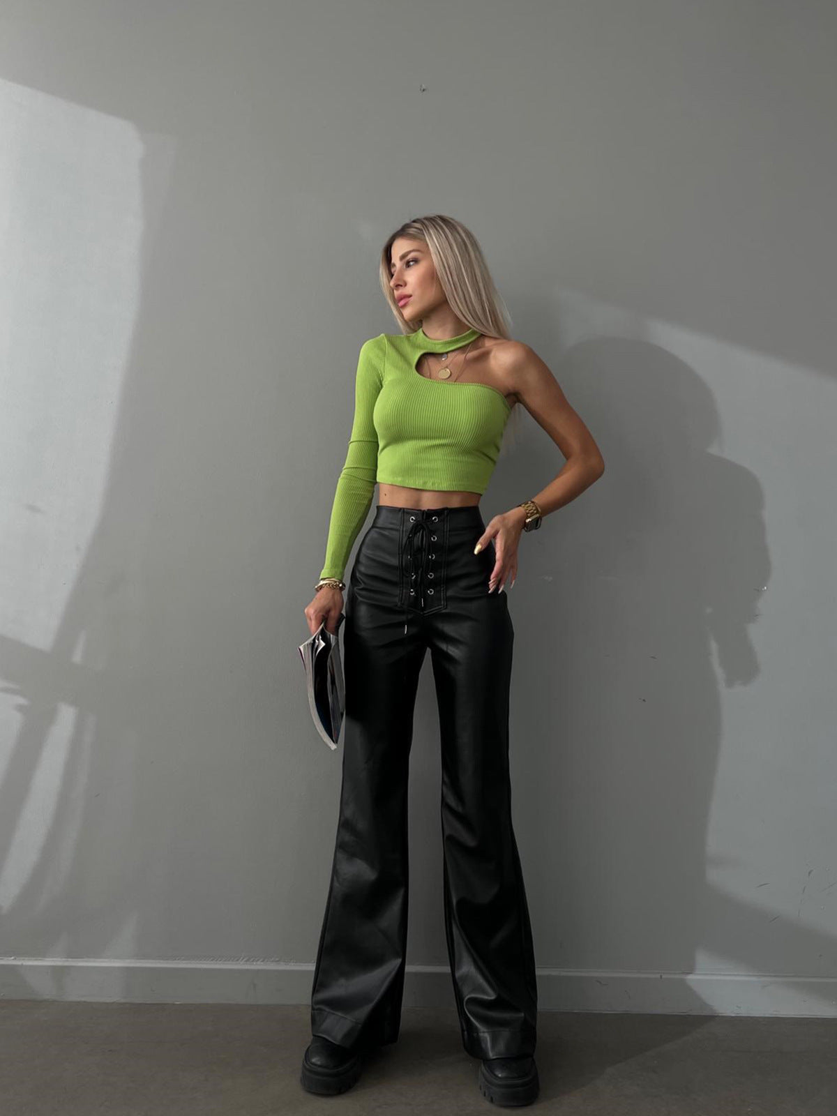 High-waisted pants for women with laces Chic and Style