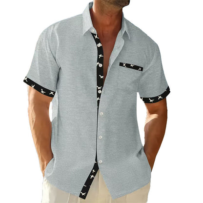 Chemise décontractée à manches courtes pour hommes avec un col unique et un design rayé Chic und Stil