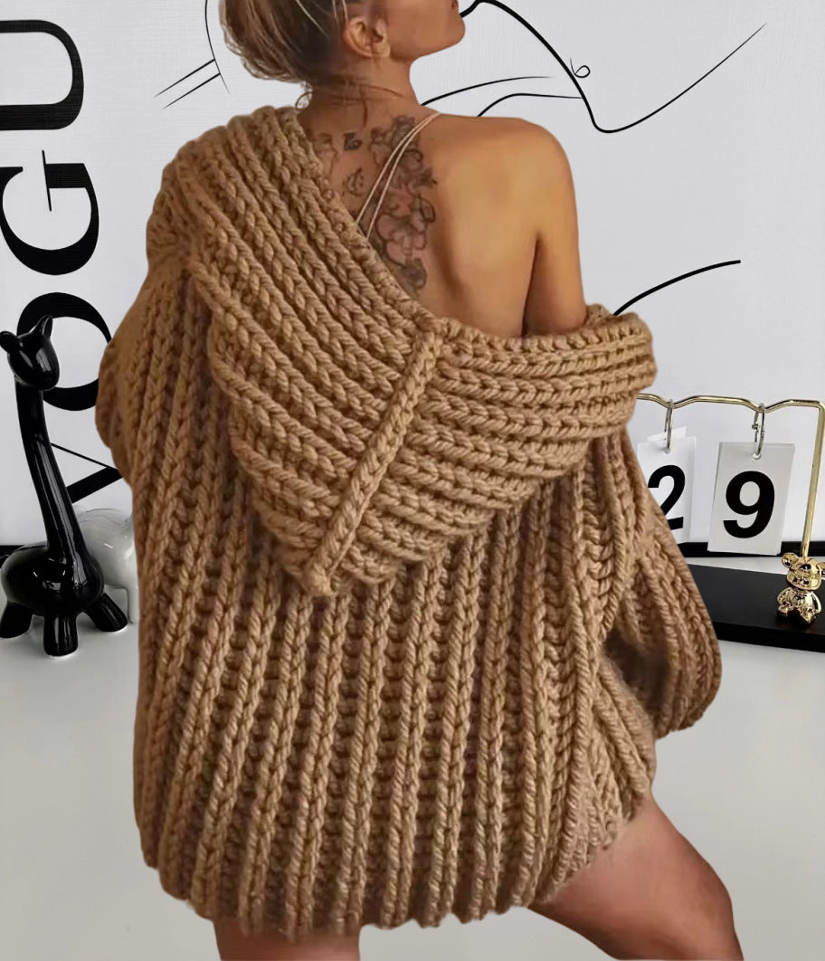 Dames gros tricot hoodie-jacket avec coupe oversized et col profond Chic und Stil