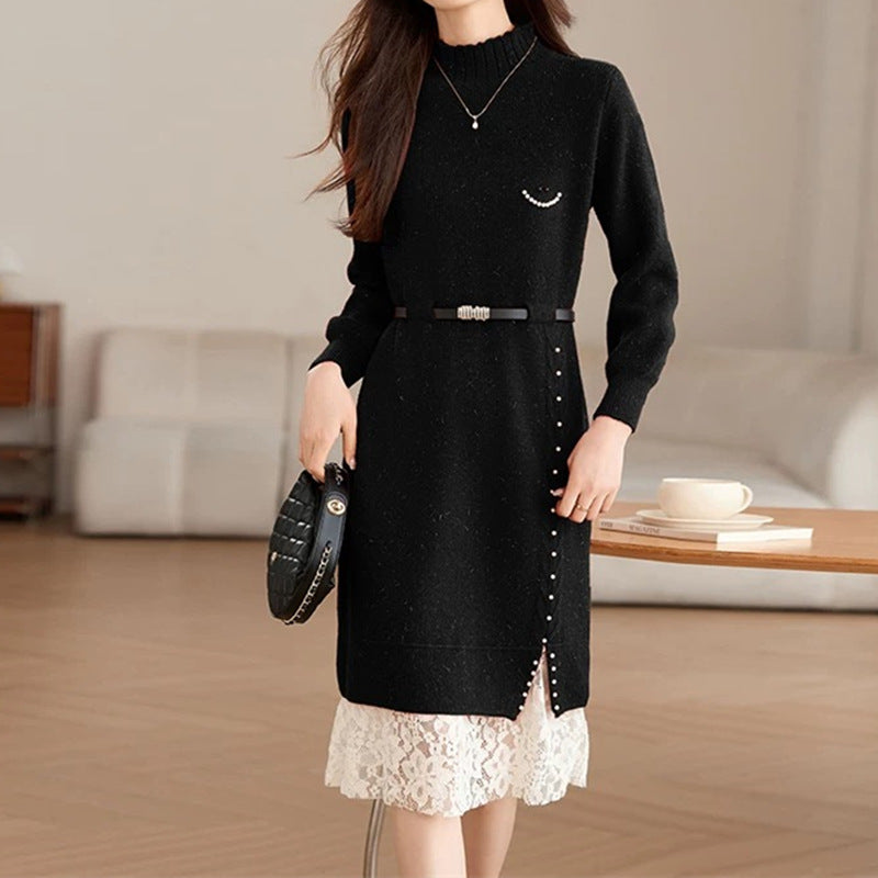 Robe en tricot pour femmes avec des détails de boutons décoratifs et de la dentelle Chic und Stil