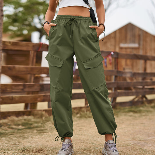 Women's cargo pants with practical pockets and elastic waistband Chic und Stil