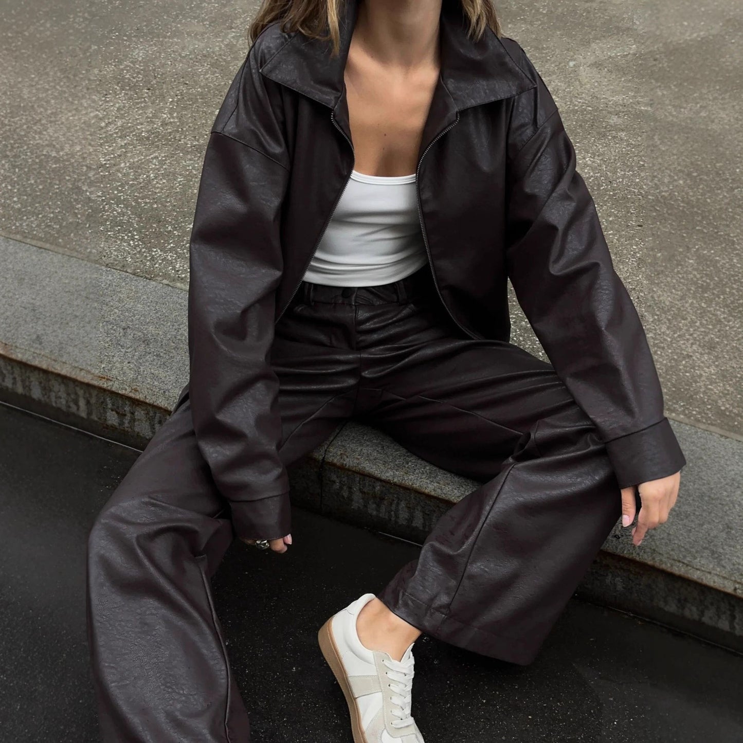 Casual synthetic leather set for women with oversized jacket and comfortable pants Chic and Style