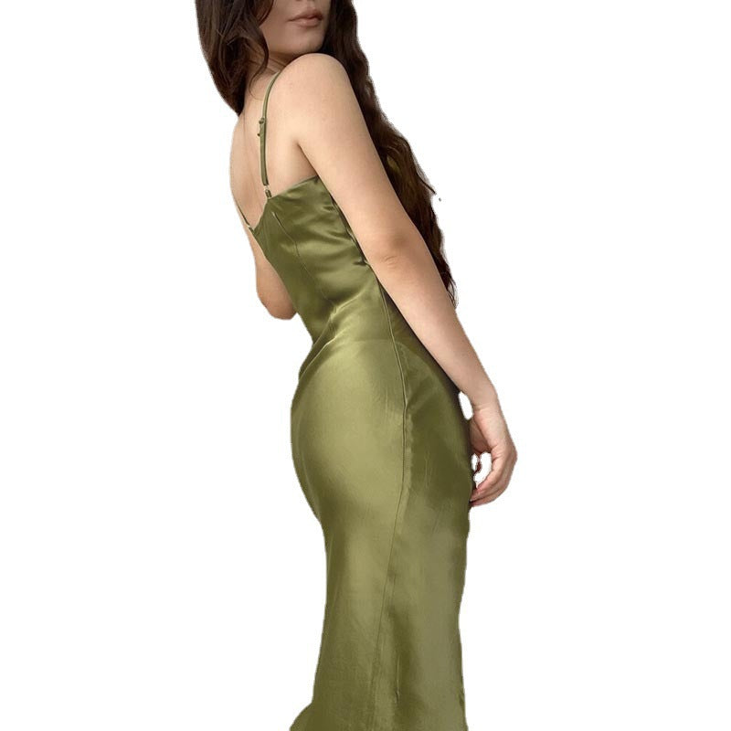 Robe Maxi Élégante Femme avec Coupe Drapée Raffinée et Fines Bretelles Spaghetti Chic und Stil