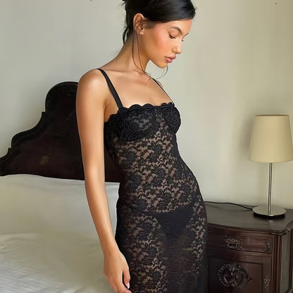 Robe maxi en dentelle pour dames avec une coupe séduisante et de fines bretelles Chic und Stil