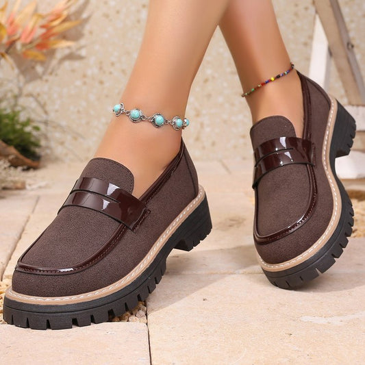 Chaussures femmes confortables à enfiler avec profil robuste et application élégante Chic und Stil