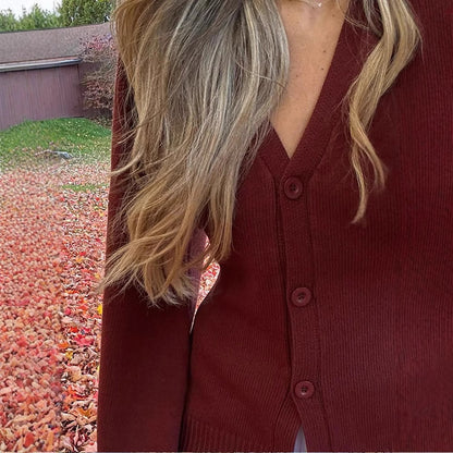 Chic und Stil women's transition knit jacket with wide sleeves and button closure