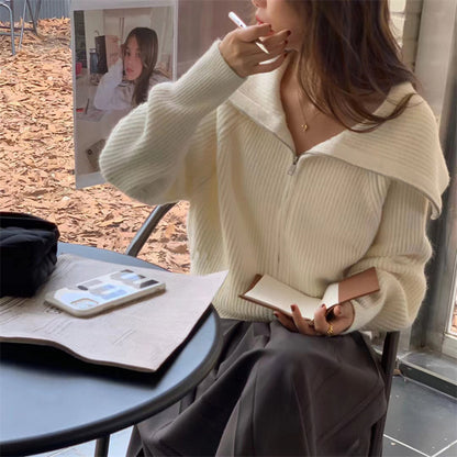 Pull en tricot pour femmes avec col montant et fermeture éclair Chic und Stil