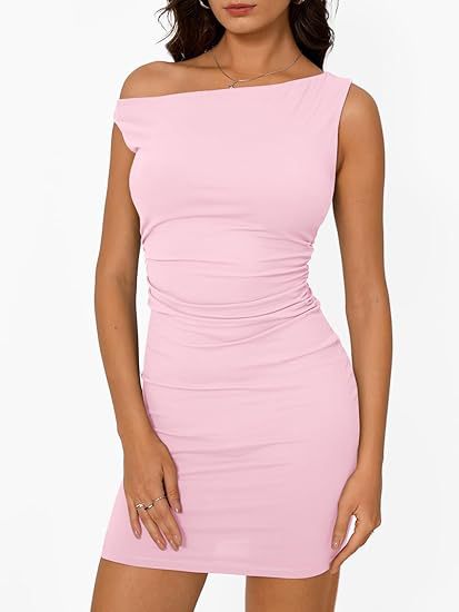 Robe ajustée pour femmes avec décolleté asymétrique et fronces Chic und Stil
