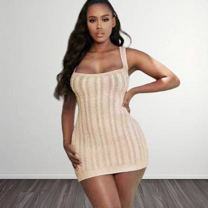 Robe en tricot pour dames avec un design sans épaules et des détails de volants raffinés Chic und Stil