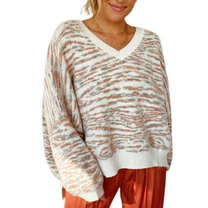 Femmes pull confortable avec décolleté en V Chic und Stil