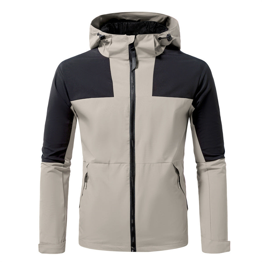 Functional outdoor jacket for men with adjustable hood area Chic and Style