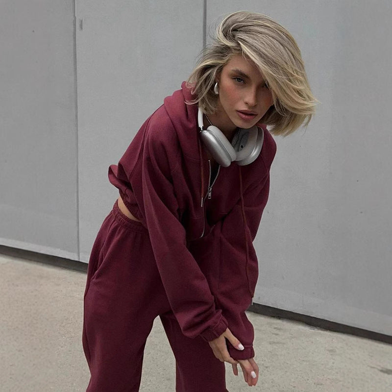 Women's sporty hoodie set with high collar and comfortable pants Chic and Style