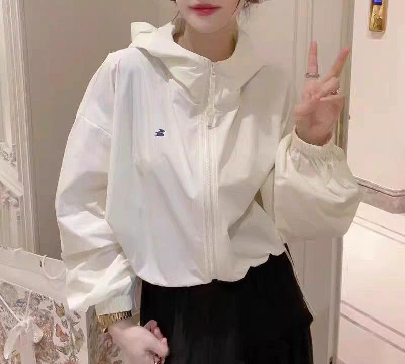 Veste coupe-vent légère et respirante pour femmes Chic & Stil