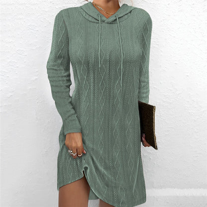 Robe en tricot pour femmes avec capuche et motif en torsades fines Chic und Stil