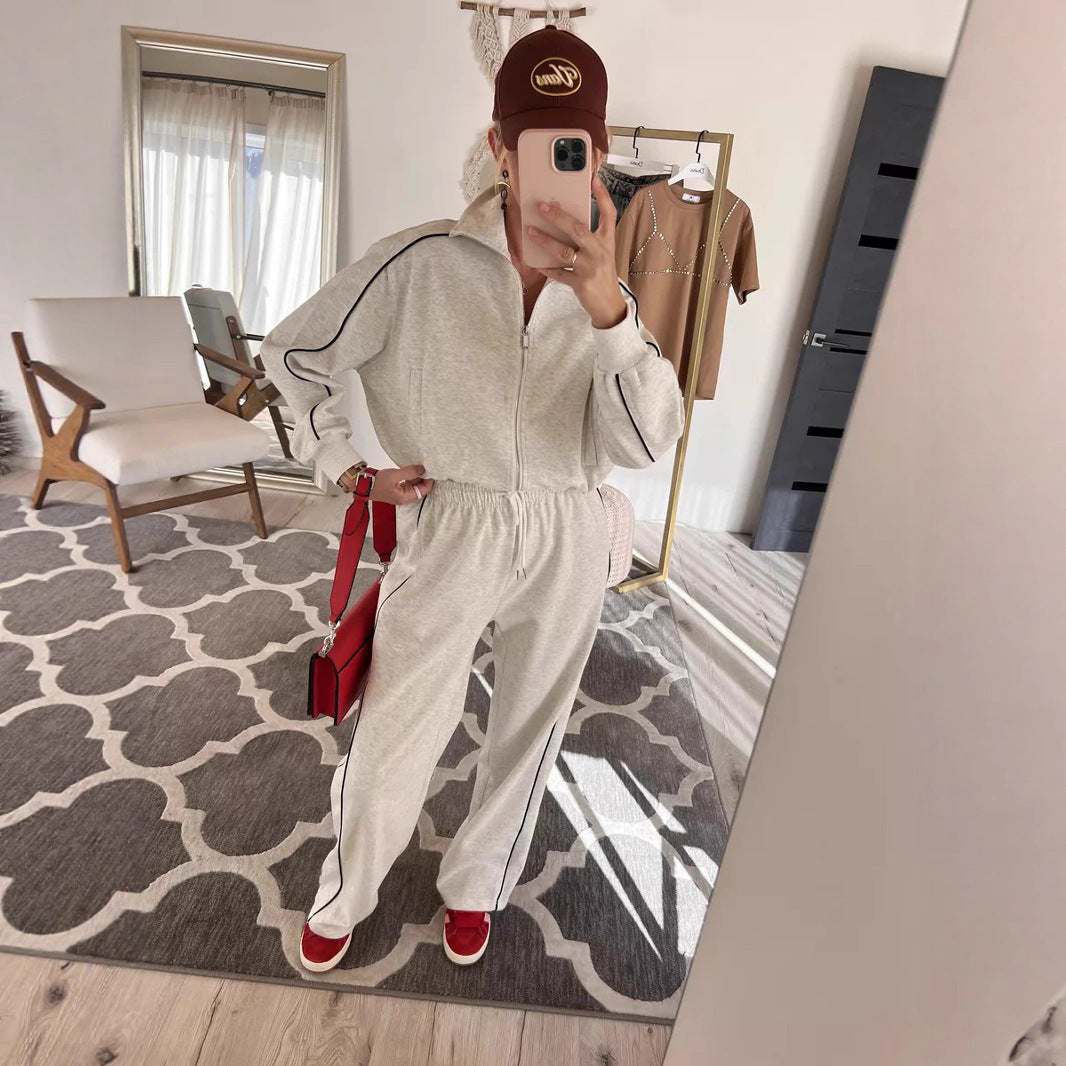 Costume de loisirs tendance pour femmes avec fermeture éclair haute et poches pratiques Chic und Stil