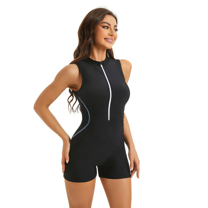Dames combinaison de sport avec courte jambe et fermeture éclair moderne Chic und Stil