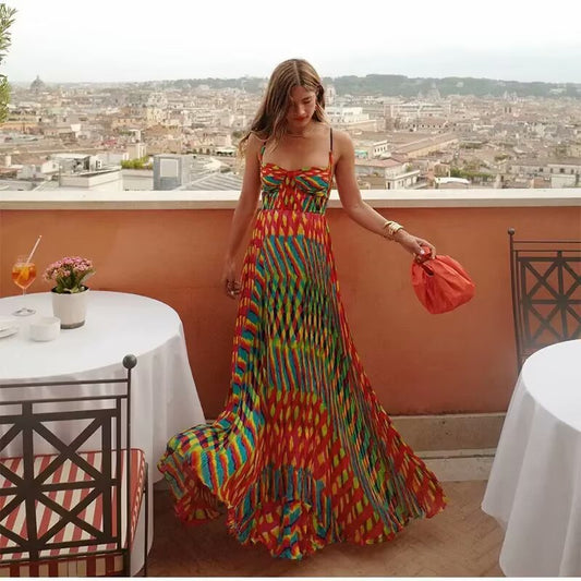 Robe maxi pour dames avec motif géométrique accrocheur et bretelles spaghetti réglables Chic und Stil