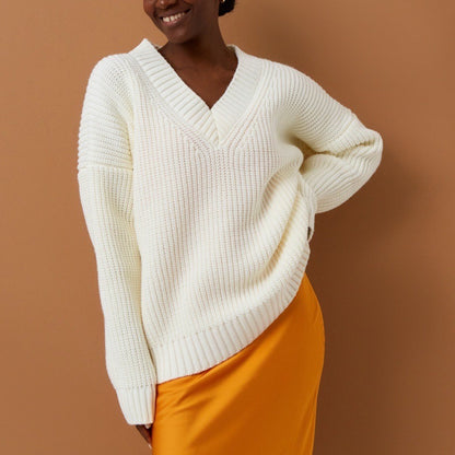 Pull femme à col en V et coupe décontractée Chic und Stil