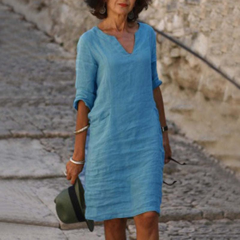 Robe en lin pour femmes avec coupe décontractée et élégant décolleté en V Chic und Stil