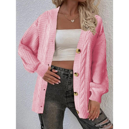 Dames gros tricot cardigan avec détails de boutons et motif en torsades Chic und Stil