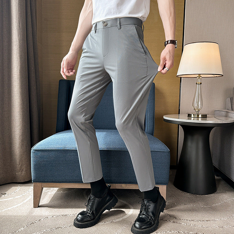 Elegant high-waisted slim-fit pants for men with practical pockets Chic and Style